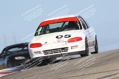 media/Oct-26-2025-CalClub SCCA (Sun) [[8ce1e69566]]/Group 2/Grapevine/